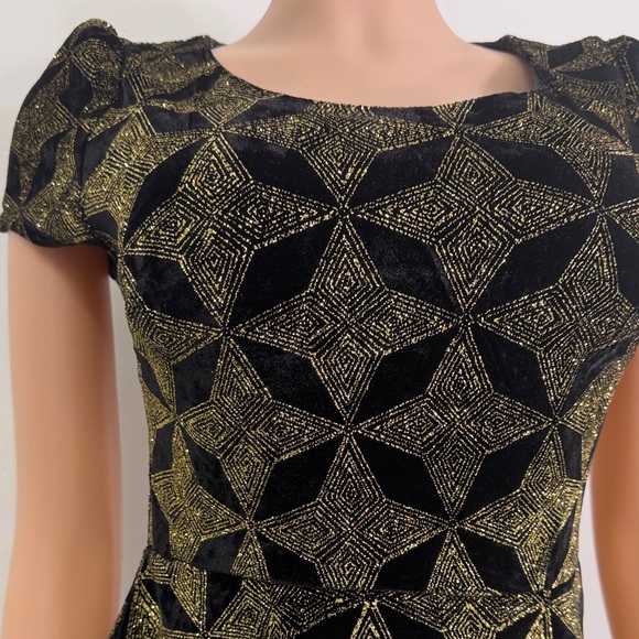 Top - Picture 6 of 7